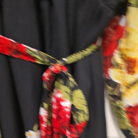 Floral Black Dress - Picture 5 of 6